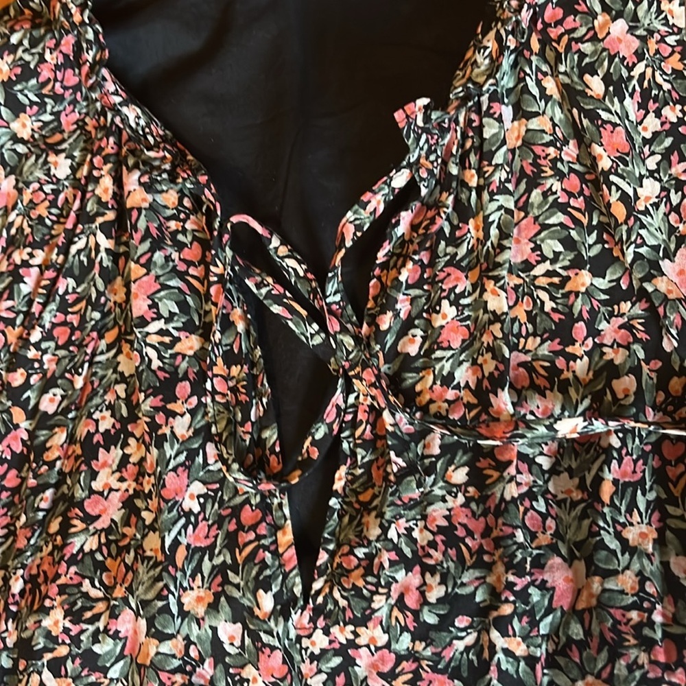 BB Dakota by Steve Madden Ladies Sleeveless Tiered Floral Dress; Small - Picture 7 of 10